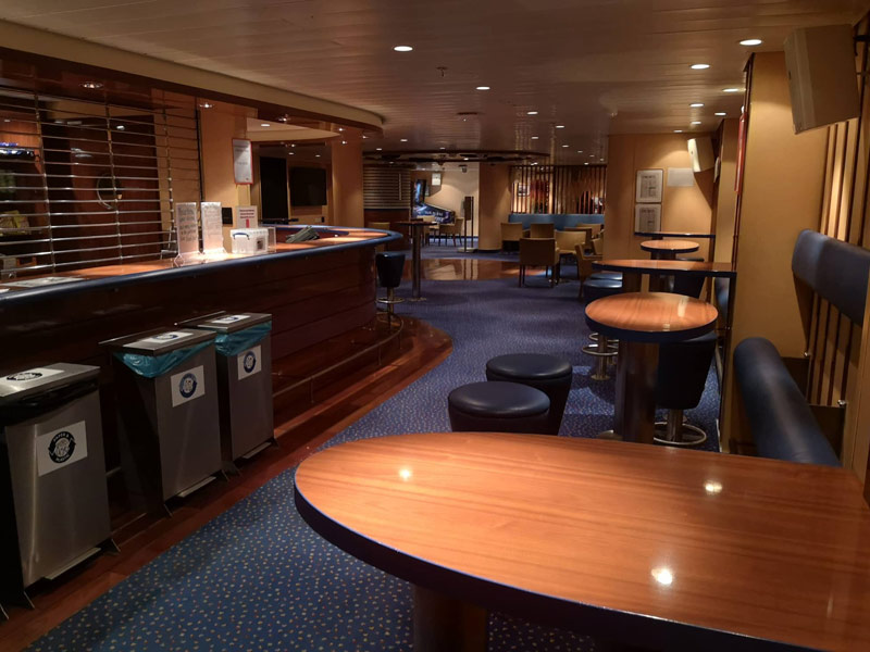 crew bar cruise ship